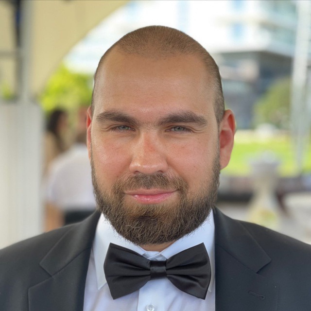 Михаил Табунов